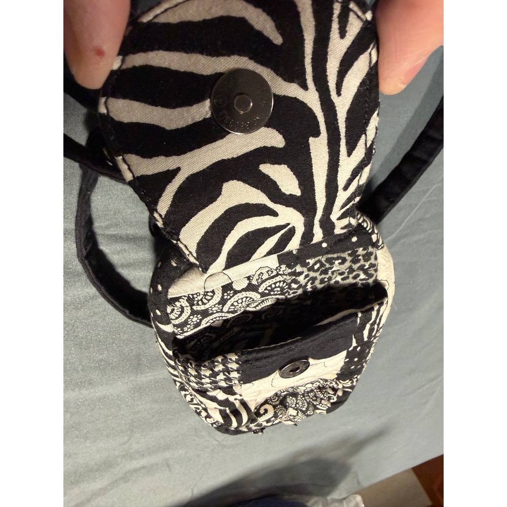 Donna Sharp Black White Patchwork Quilted Crossbo… - image 4